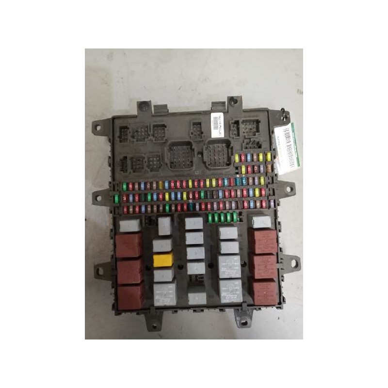 Recambio de caja reles / fusibles para renault magnum ab 2005 12.8 diesel referencia OEM IAM 7421464562 - Azul 2