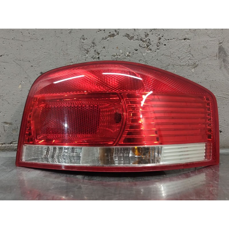 Recambio de piloto trasero derecho para audi a3 (8p) 1.9 tdi ambiente referencia OEM IAM   