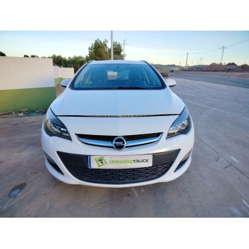 opel astra j sports tourer (p10) del año 2013