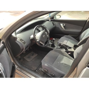 nissan primera berlina (p12) del año 2006