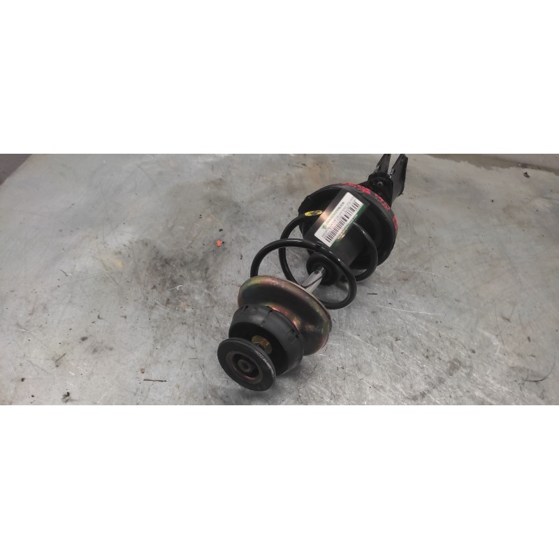 Recambio de amortiguador delantero izquierdo para renault clio ii fase ii (b/cb0) dynamique referencia OEM IAM 7700839378 2