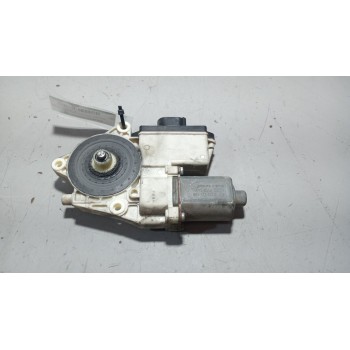 Recambio de motor elevalunas delantero izquierdo para daf serie xf105.xxx 12.9 diesel referencia OEM IAM 1779721  
