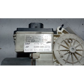 Recambio de motor elevalunas delantero izquierdo para daf serie xf105.xxx 12.9 diesel referencia OEM IAM 1779721  
