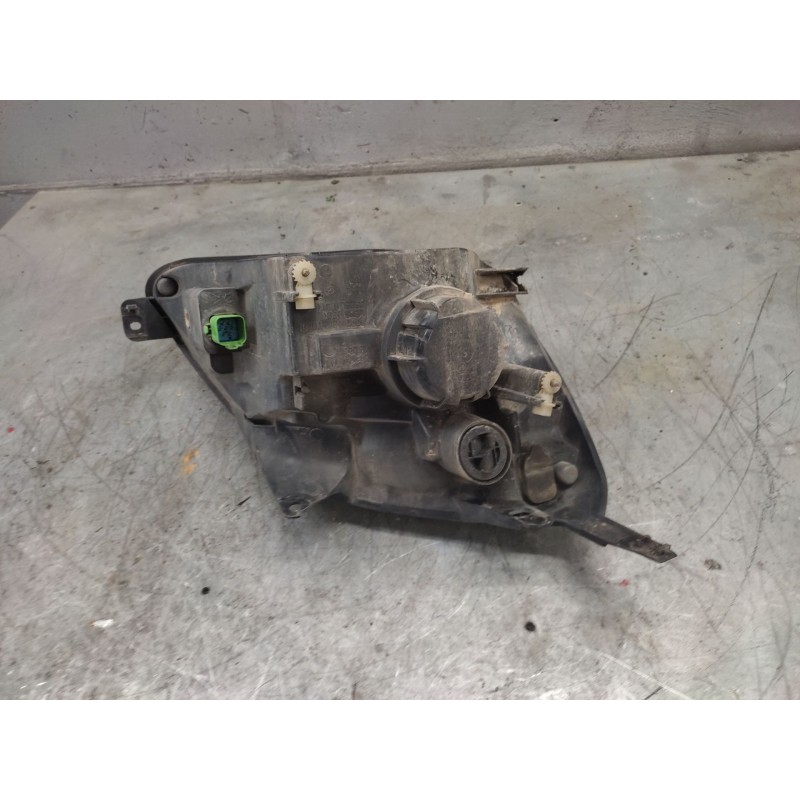 Recambio de faro izquierdo para ford fiesta (cbk) ambiente referencia OEM IAM 3