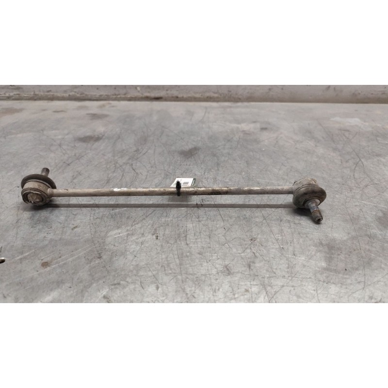 Recambio de bieleta barra estabilizadora delantera para peugeot partner tepee 1.6 bluehdi 100 referencia OEM IAM   