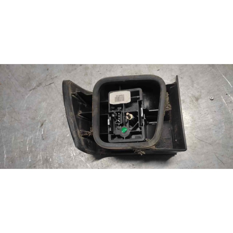 Recambio de piloto trasero izquierdo para citroën xantia berlina 1.6 referencia OEM IAM 2