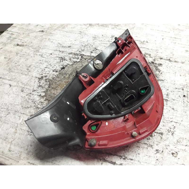 Recambio de piloto trasero derecho para renault clio iii authentique referencia OEM IAM  5 PINS - Rojo 2