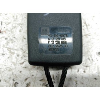 Recambio de enganche de cinturon trasero derecho para opel astra gtc cosmo referencia OEM IAM 13128018  
