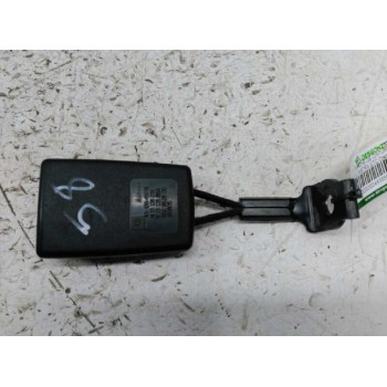 Recambio de enganche de cinturon trasero central para opel astra gtc cosmo referencia OEM IAM 13128019  