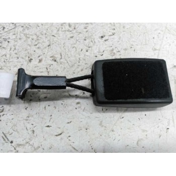 Recambio de enganche de cinturon trasero central para opel astra gtc cosmo referencia OEM IAM 13128019  