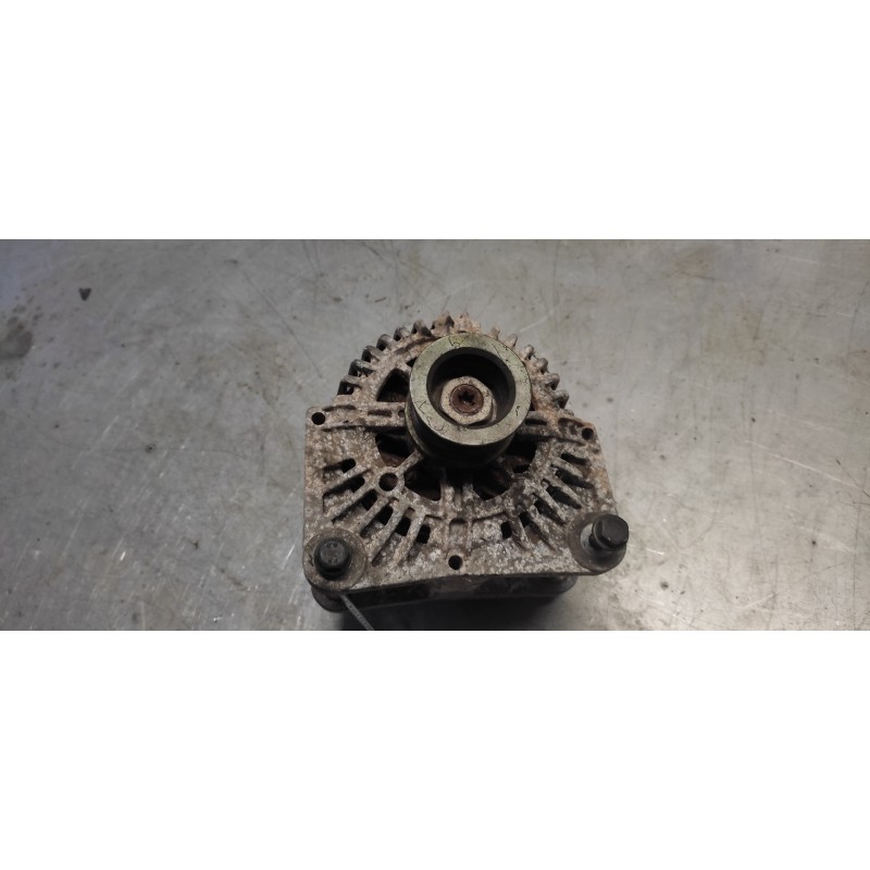 Recambio de alternador para renault megane ii berlina 5p confort authentique referencia OEM IAM 8200290215 TG11C022 2542818D