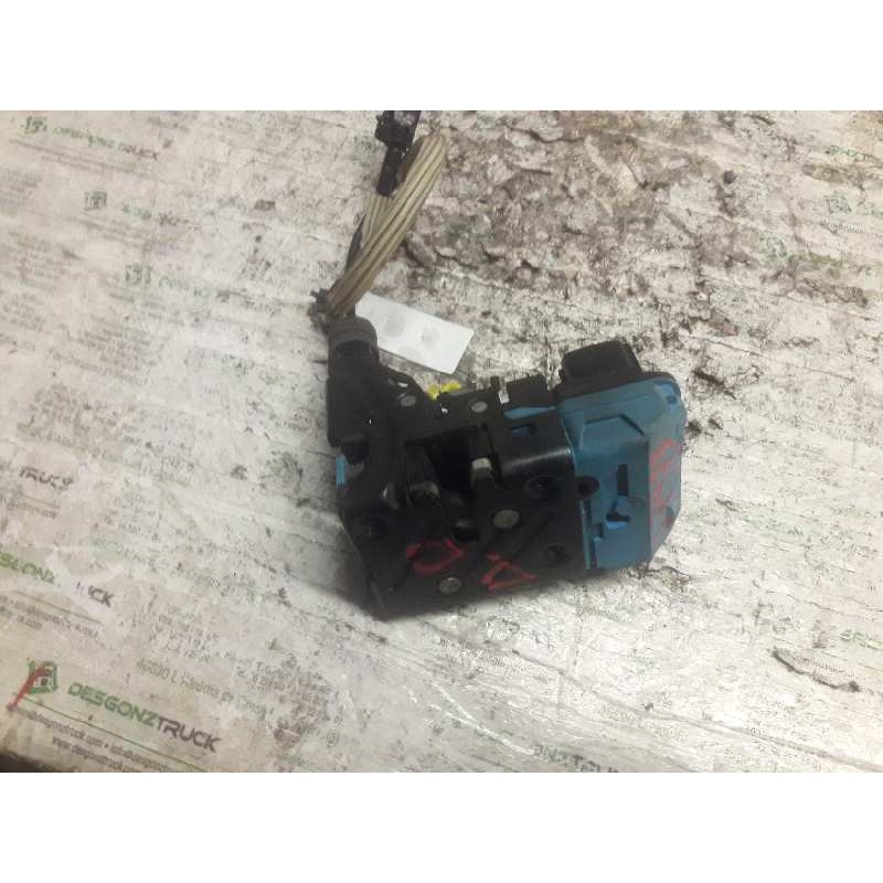 Recambio de cerradura puerta delantera derecha para volvo s60 berlina 2.4 d referencia OEM IAM  8 PINS 