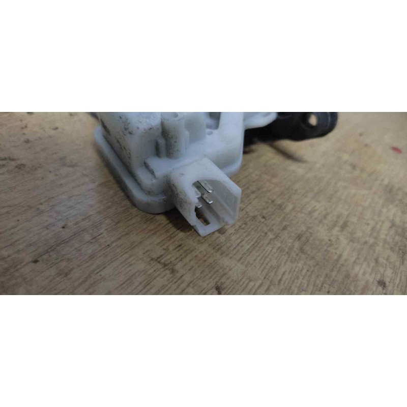 Recambio de cerradura maletero / porton para nissan qashqai (j11) acenta referencia OEM IAM   4 PINS - Blanco 2