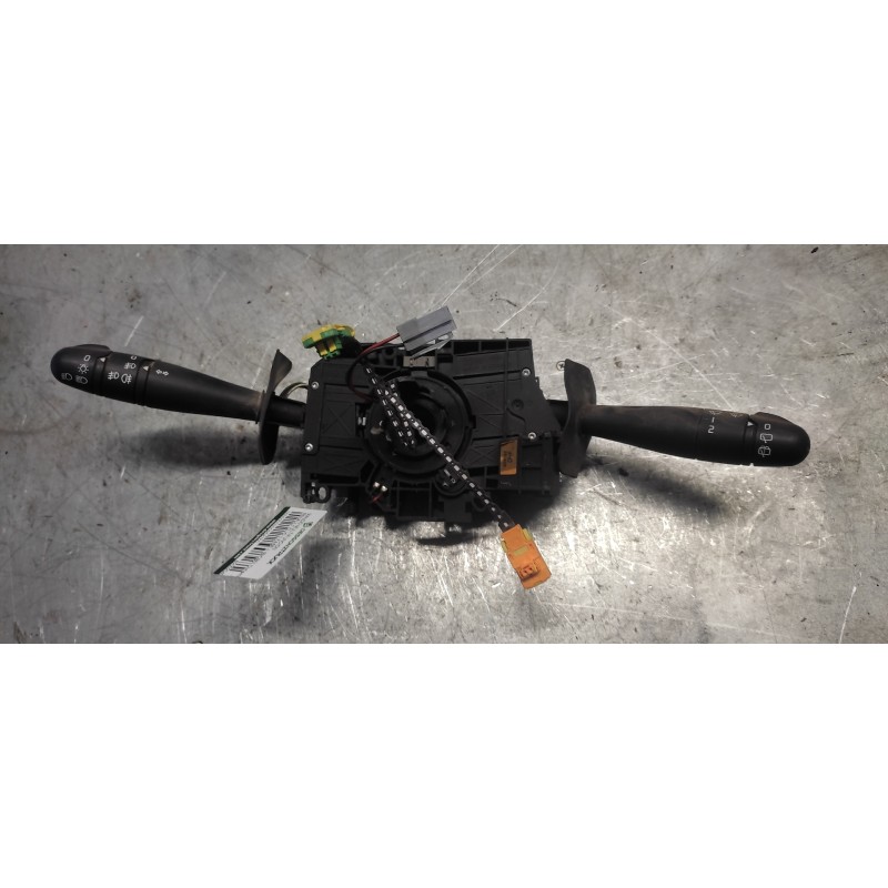 Recambio de mando multifuncion para renault clio ii fase ii (b/cb0) dynamique referencia OEM IAM 8200204068 2