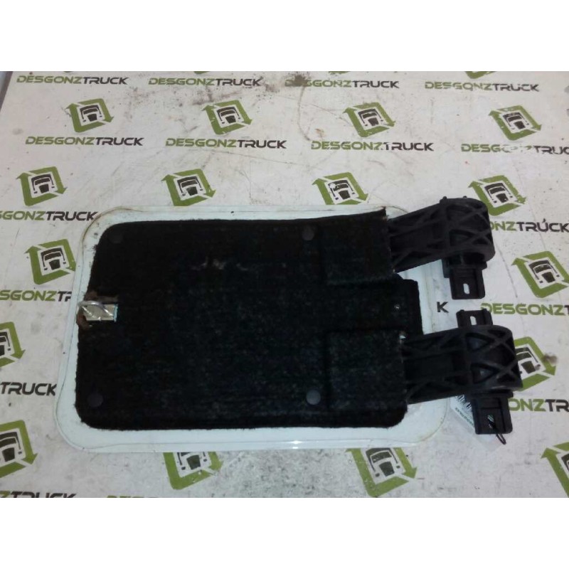 Recambio de moldura trasera cabina para iveco stralis (as) fsa t / fp lt 4x2 gran espacio referencia OEM IAM   TAPA CAJON HERRRA - Blanco 3