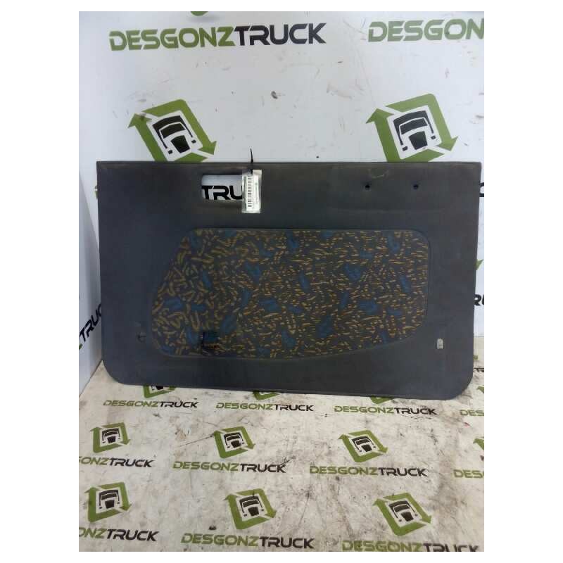 Recambio de guarnecido puerta delantera derecha para renault trucks midliner m 210.12/c (205-209cv) referencia OEM IAM   