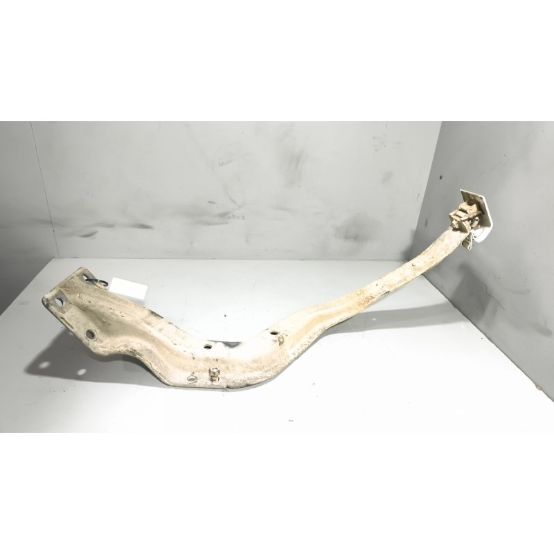 Recambio de soporte para scania serie 4 (p/r 124 l) fsa 420 (4x2) e2/e3 corto cr 13 / 14 b referencia OEM IAM 1866051 3