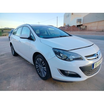 opel astra j sports tourer (p10) del año 2013