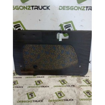 Recambio de guarnecido puerta delantera izquierda para renault trucks midliner m 210.12/c (205-209cv) referencia OEM IAM   