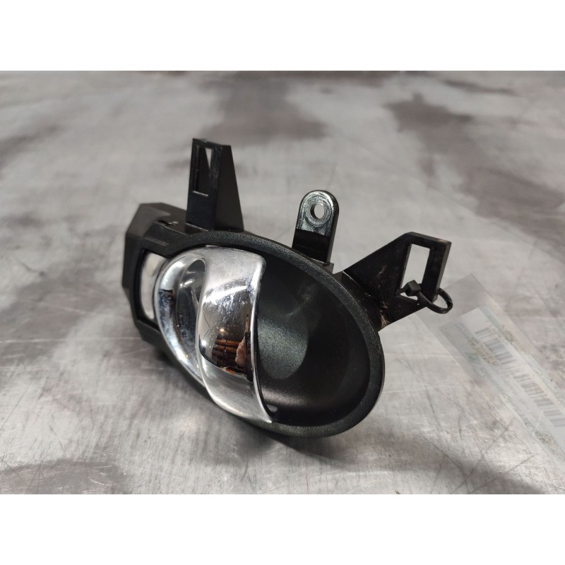 Recambio de maneta interior delantera derecha para nissan juke (f15) 1.5 dci referencia OEM IAM   
