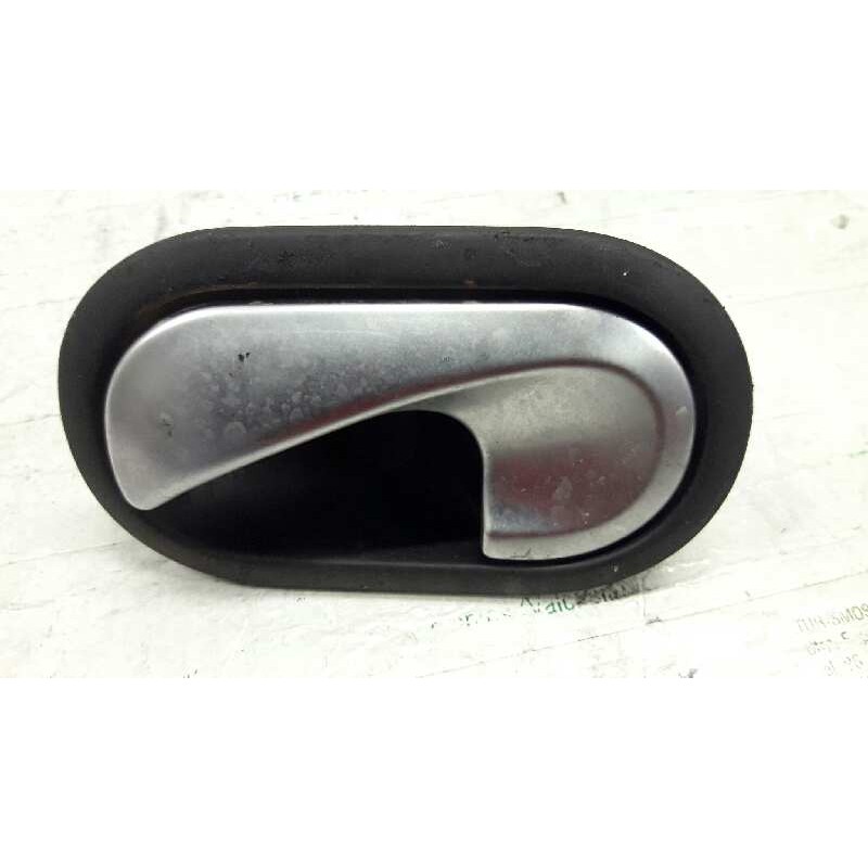 Recambio de maneta interior delantera izquierda para renault megane ii berlina 5p confort expression referencia OEM IAM 82000284