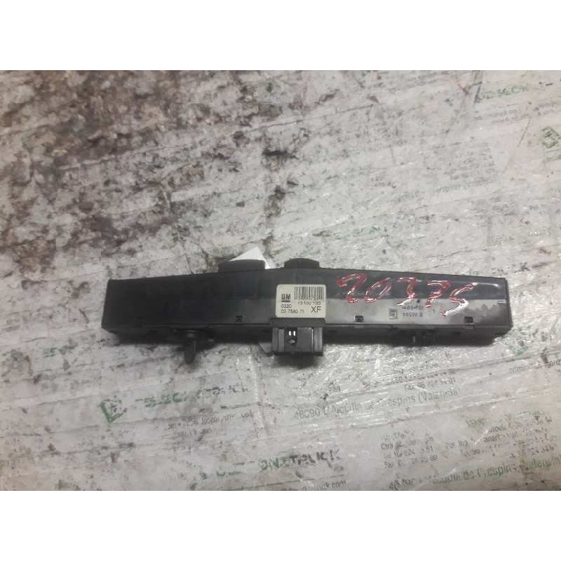 Recambio de warning para opel astra gtc cosmo referencia OEM IAM 13100105 03758075 16 PINS - Negro 2