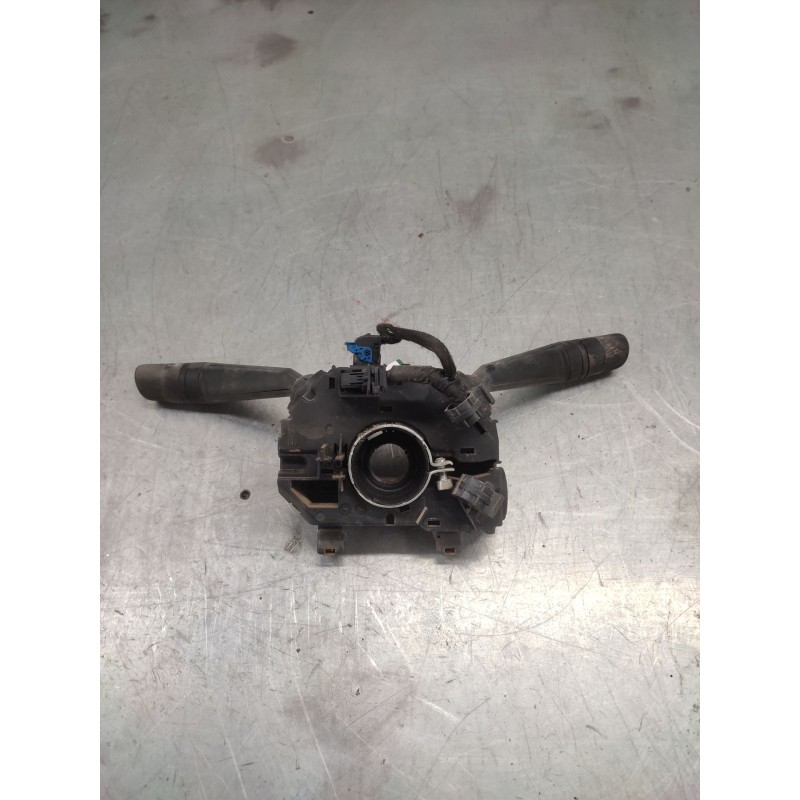 Recambio de mando multifuncion para peugeot bipper básico referencia OEM IAM 073546042 - Blanco 3