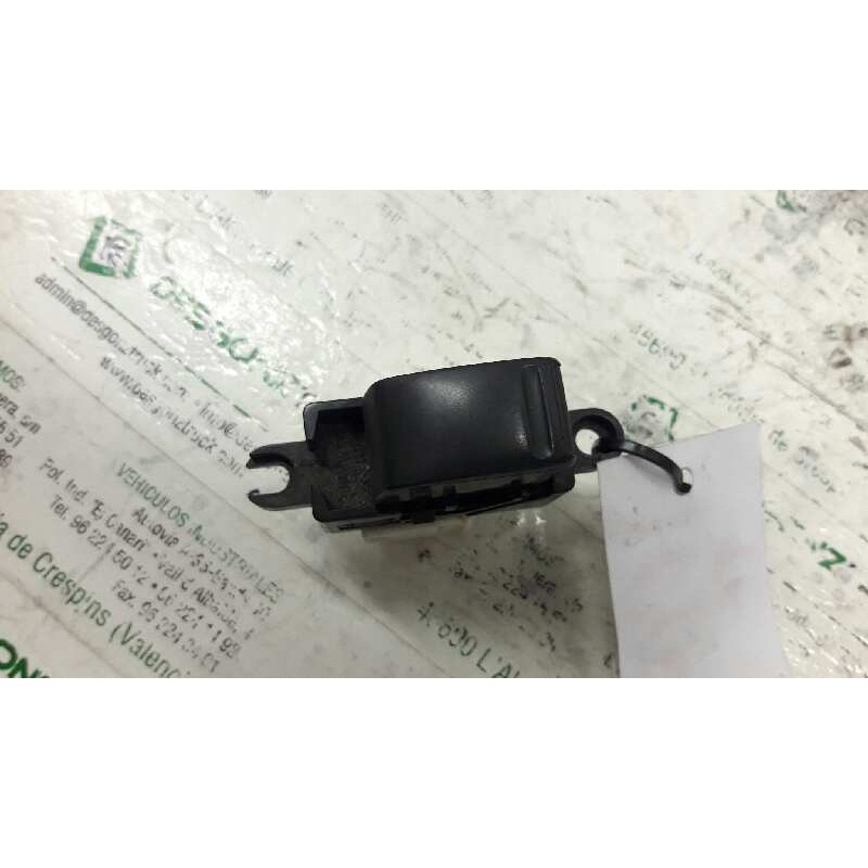 Recambio de mando elevalunas trasero izquierdo para nissan x-trail (t30) comfort referencia OEM IAM   