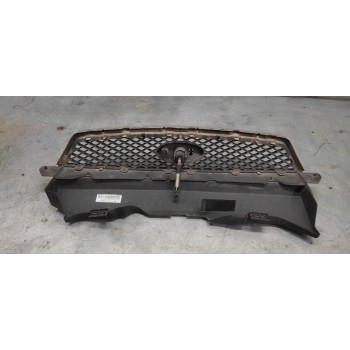 Recambio de rejilla delantera central para ford focus berlina (cap) 1.6 cat referencia OEM IAM   
