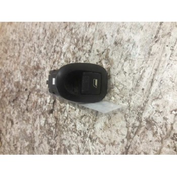 MANDO ELEVALUNAS TRASERO DERECHO 25943 7 PINS 