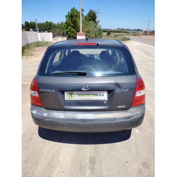 kia cerato i hatchback (ld) del año 2005
