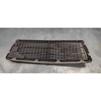Recambio de rejilla delantera para mercedes-benz clase c (w202) berlina referencia OEM IAM 2028880023  