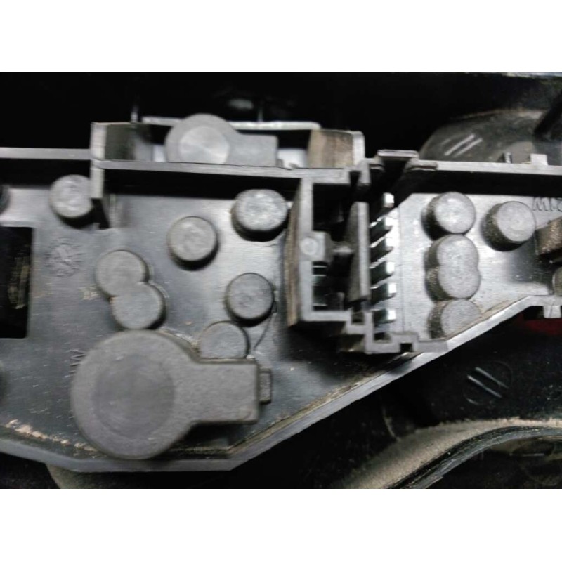 Recambio de piloto trasero derecho para renault laguna ii grandtour (kg0) referencia OEM IAM 3