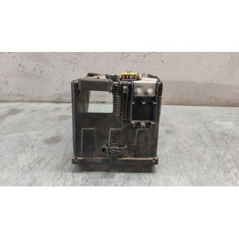 Recambio de soporte bateria para peugeot partner tepee 1.6 bluehdi 100 referencia OEM IAM 9663615580  