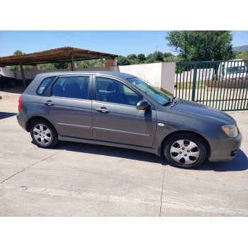 kia cerato i hatchback (ld) del año 2005