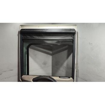 Recambio de puerta delantera izquierda para renault magnum ab 2005 12.8 diesel referencia OEM IAM 7482033226  