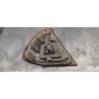 Recambio de piloto trasero derecho para mercedes-benz clase c (w202) berlina referencia OEM IAM 2028201264 7 PINS 