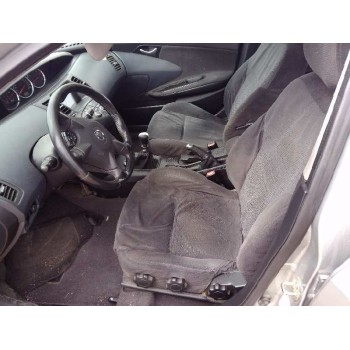 nissan primera berlina (p12) del año 2003