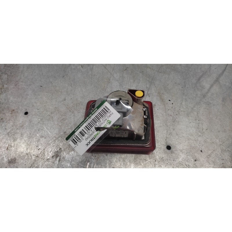 Recambio de faro antiniebla derecho para peugeot 407 sw 1.6 hdi referencia OEM IAM 9646507380 2