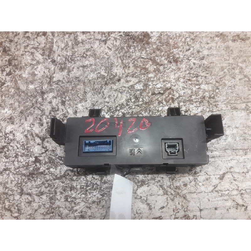 Recambio de mando climatizador para citroën c3 1.4 hdi premier referencia OEM IAM 96377775XT - Gris 3