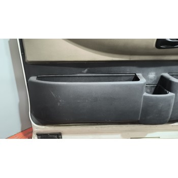 Recambio de puerta delantera izquierda para renault magnum ab 2005 12.8 diesel referencia OEM IAM 7482033226  