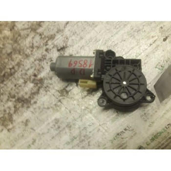 MOTOR ELEVALUNAS DELANTERO DERECHO 0130821939 2 PINS 