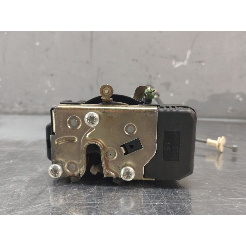 Recambio de cerradura puerta delantera izquierda para opel zafira a 1.8 16v cat referencia OEM IAM 90561151  