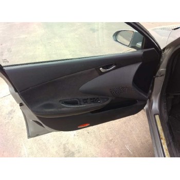 nissan primera berlina (p12) del año 2003
