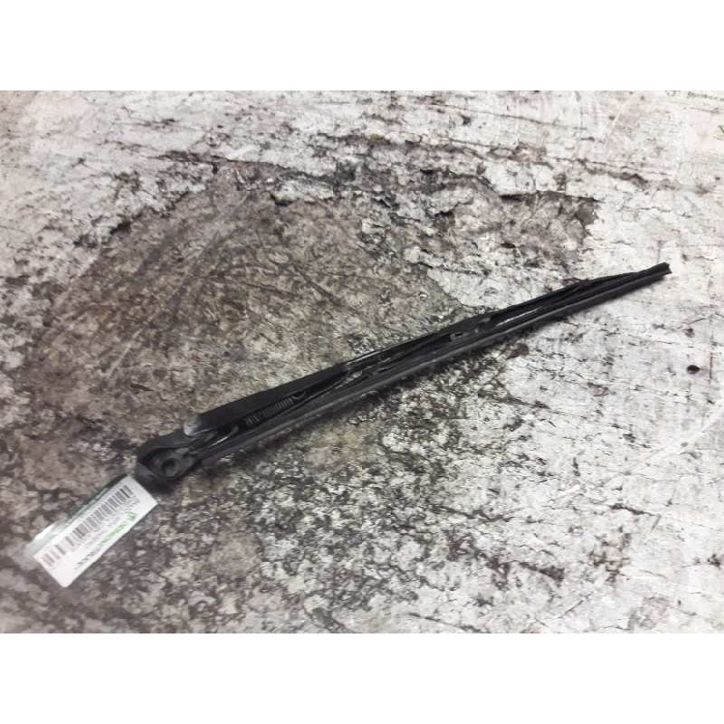 Recambio de brazo limpia trasero para ford fiesta (cbk) ambiente referencia OEM IAM 2S6117406AB - Rojo 2