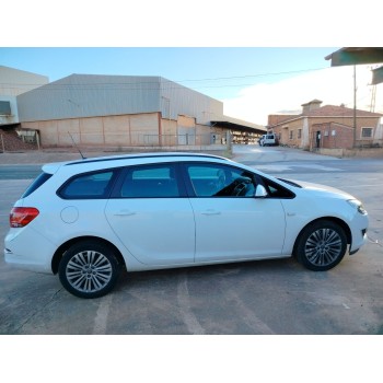 opel astra j sports tourer (p10) del año 2013