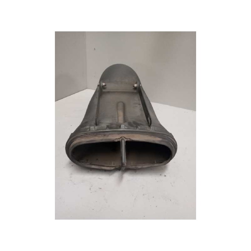 Recambio de tubo admision para iveco stralis (as) 10.3 diesel referencia OEM IAM 41272692 - Blanco 2