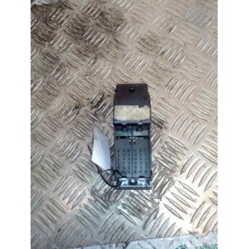 Recambio de mando elevalunas delantero derecho para man tg - a 18.xxx fg / bb   (e3/e4) xl referencia OEM IAM   