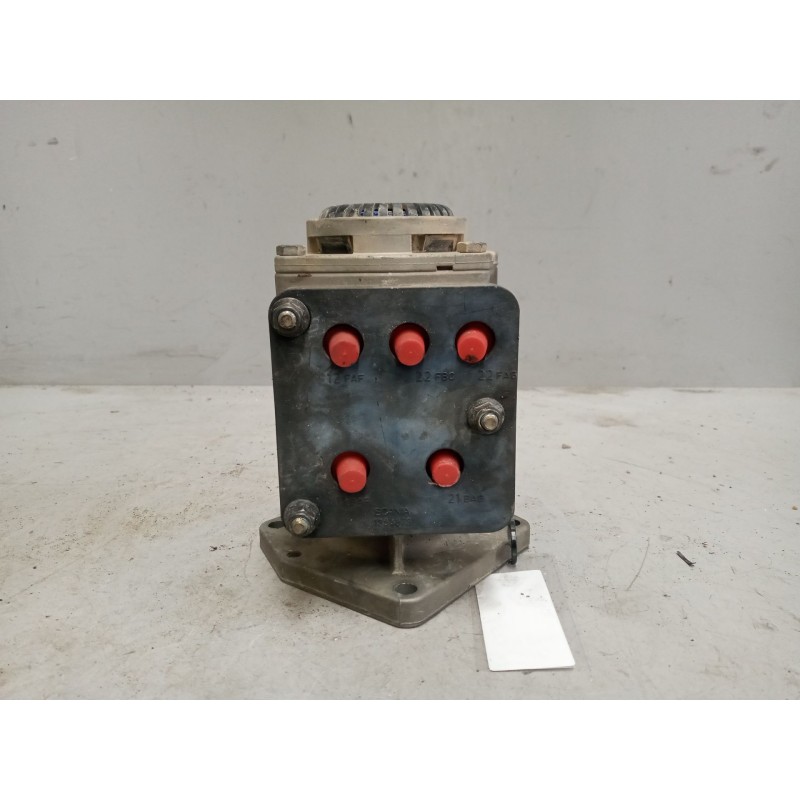 Recambio de valvula aire para scania serie 4 (p 94 d) referencia OEM IAM 1324663  4613151800 - Blanco 6