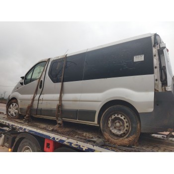 opel vivaro a autobús (x83) del año 2001